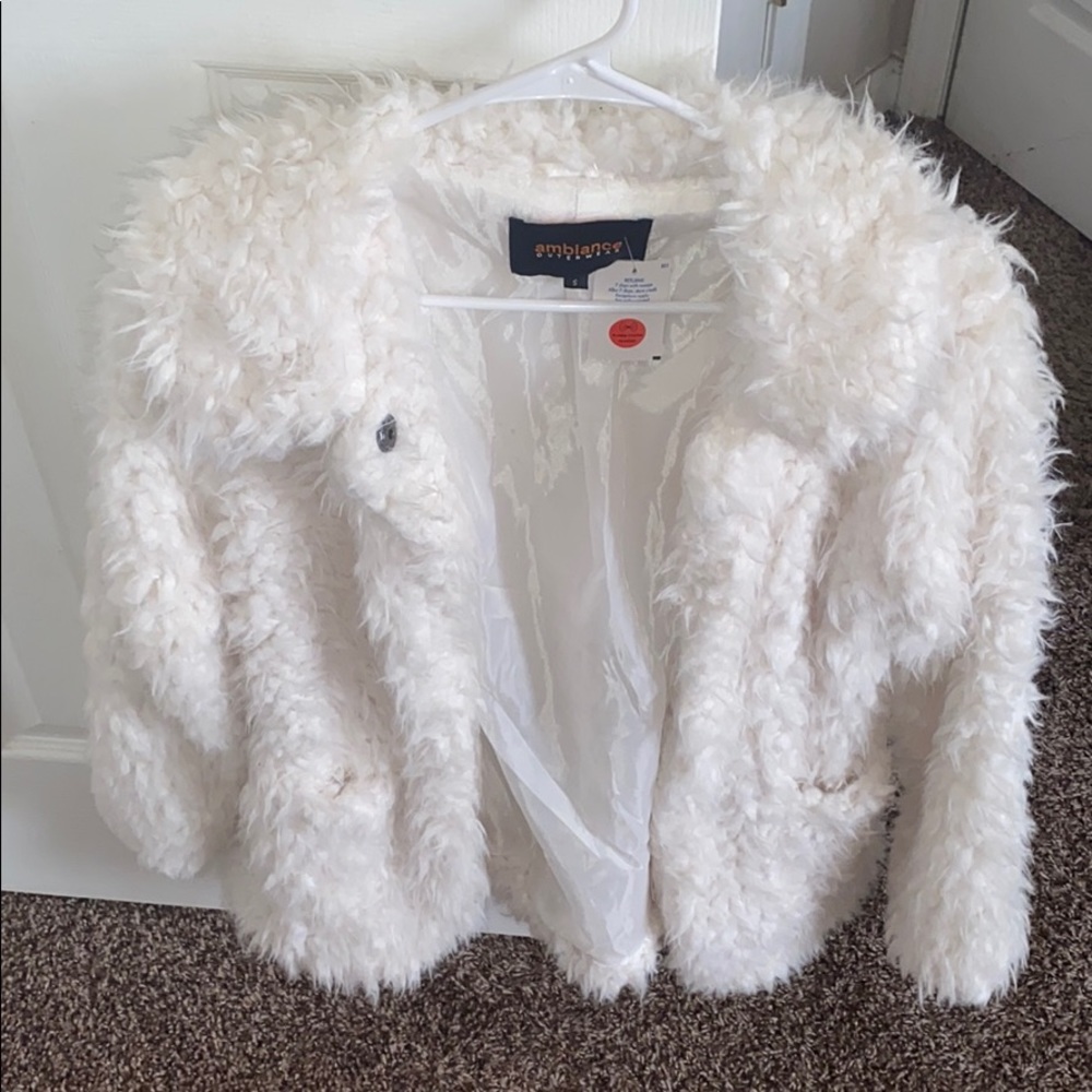 Fuzzy jacket - Picture 4 of 4